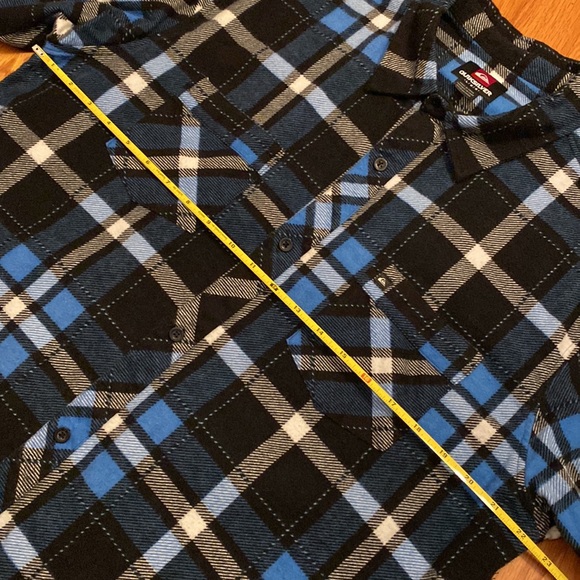 NEVER WORN! Quiksilver Flannel LS - Picture 11 of 16
